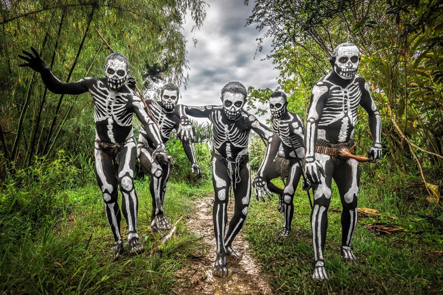 A10 ヨシダナギ「HEROES」｜SEIBU SOGO TransCulture | 西武・そごう